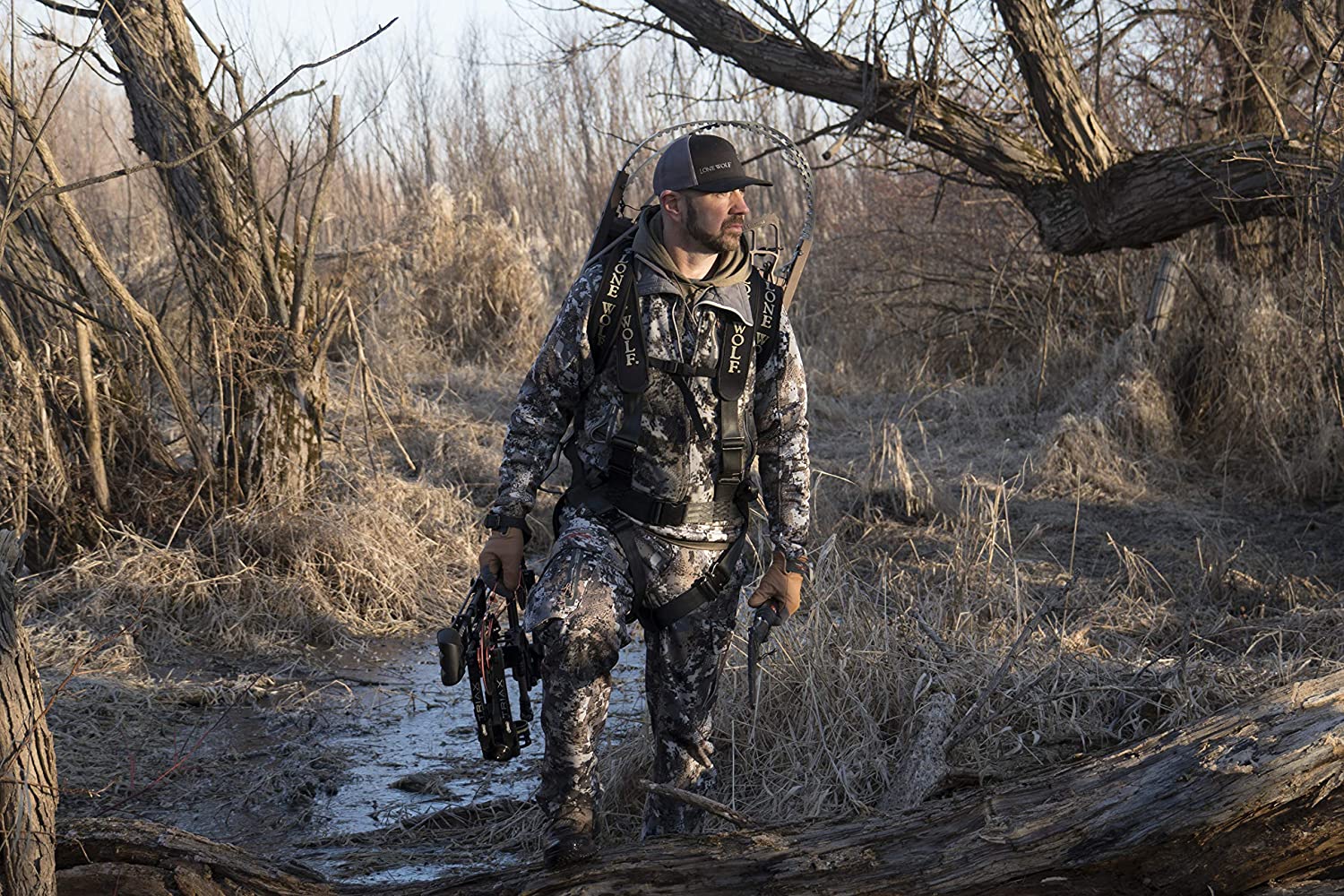 the-best-rated-climbing-tree-stands-for-crossbow-deer-hunting